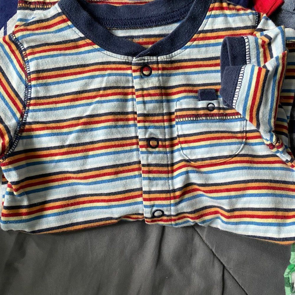 8 Multi branded onesies bundle - Picture 2 of 11